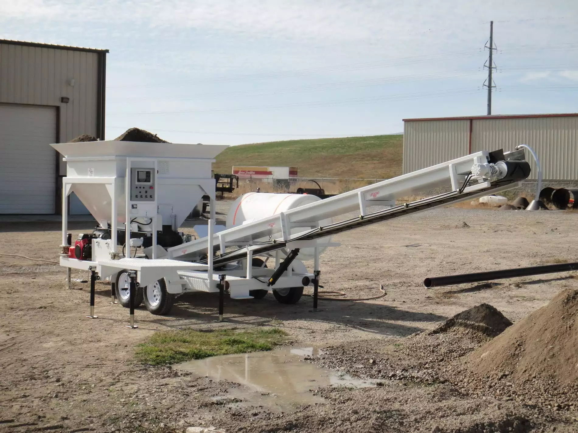 Portable Concrete Batching Plant 8+ Cubic Yards Mix Right 2CL-8EX at Right Manufacturing Systems Inc. Lindon, Utah